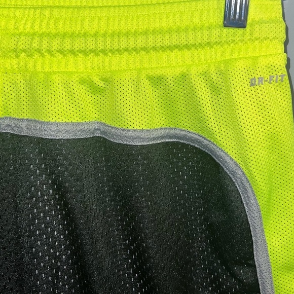 *Nike- Dri fit shorts - Picture 4 of 6